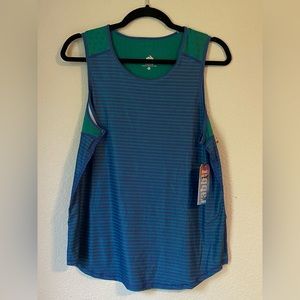 Rabbit tank size XL - NWT